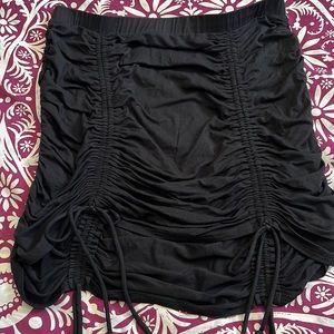 Foxblood Heartbreaker skirt